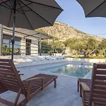 Olive Lounge House